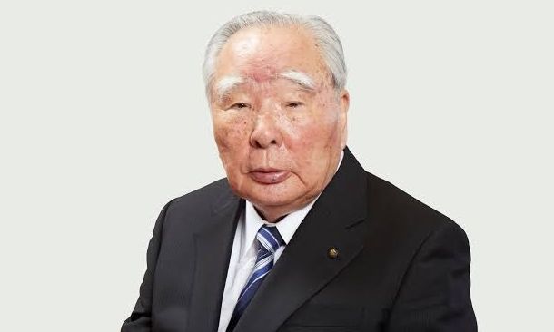 Ιαπωνία: Πέθανε ο Οσάμου Σουζούκι, ο ιστορικός επικεφαλής του ομώνυμου ομίλου αυτοκινήτων