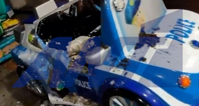 Μαρούσι: Κομμάτι γυψοσανίδας κατέρρευσε σε παιδικό παιχνίδι στον ΗΣΑΠ