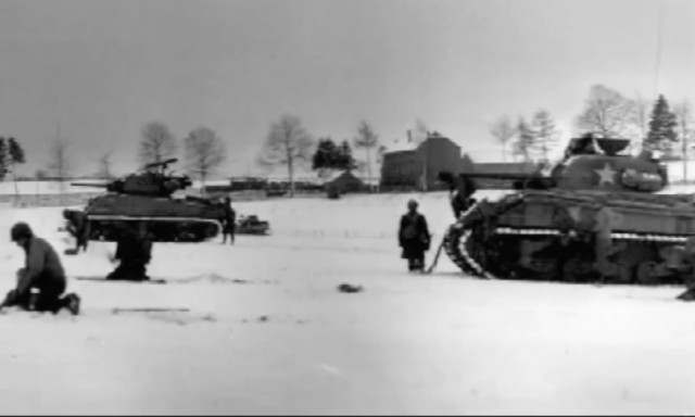 Χριστούγεννα στο μέτωπο: Μια άγνωστη ιστορία στο Newsbomb.gr από τον Β’ Παγκόσμιο Πόλεμο