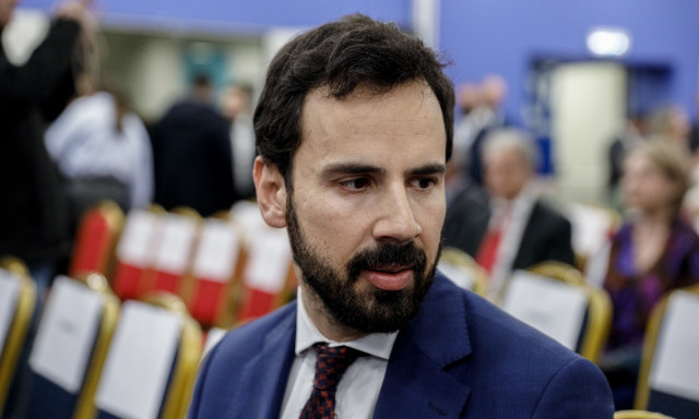 Ρωμανός σε ΠΑΣΟΚ για τράπεζες: «Ανεδαφικές τροπολογίες στο πόδι με μοναδικό γνώμονα τον λαϊκισμό»