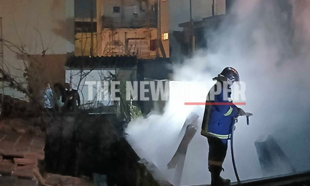 Μεγάλη φωτιά σε σπίτι στον Βόλο - Αναφορές για έκρηξη