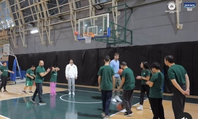 Παναθηναϊκός AKTOR: Μοίρασαν δώρα και χαρά στο Euroleague ONE TEAM