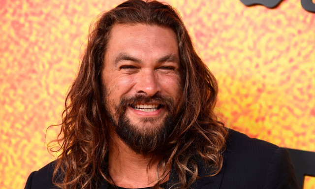 Ο Τζέισον Μομόα επιστρέφει στο νέο σύμπαν της DC