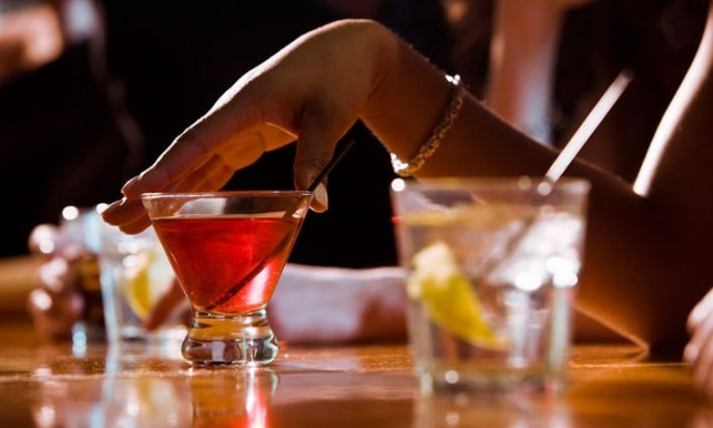 Καλαμάτα: Στο νοσοκομείο 14χρονη έπειτα από κατανάλωση αλκοόλ