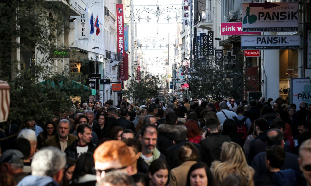 2 Ιανουαρίου: Τι ισχύει για εμπορικά καταστήματα, σούπερ μάρκετ, τράπεζες, λαϊκές αγορές