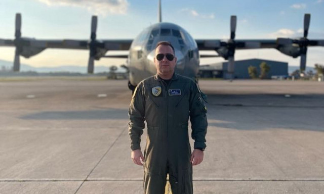 Πιλότος μοιράζεται στο Newsbomb.gr ανθρώπινες ιστορίες από την 356 Μοίρα Τακτικών Μεταφορών