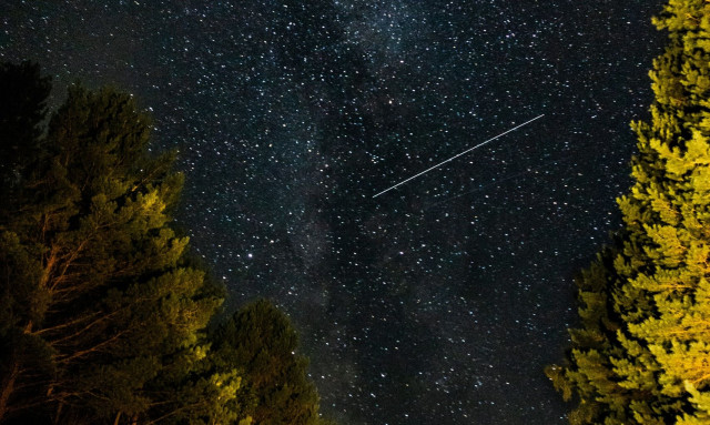 Αυτά είναι τα εντυπωσιακά ουράνια φαινόμενα του 2025 - Πανσέληνοι, εκλείψεις και βροχές μετεωριτών