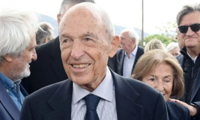 Κώστας Σημίτης: Η στιγμή που ο πρώην πρωθυπουργός έβαλε την Ελλάδα στο ευρώ