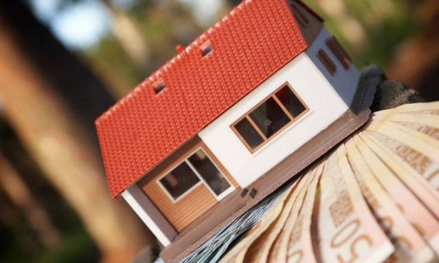 Στο σφυρί κομοδίνα, νιπτήρες και... κατσίκες, έως και 100.000 ευρώ