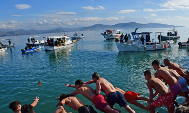 Με καλό καιρό ο εορτασμός των Θεοφανίων – Σε ποιες περιοχές θα βρέξει – Καιρική ανατροπή από Τρίτη