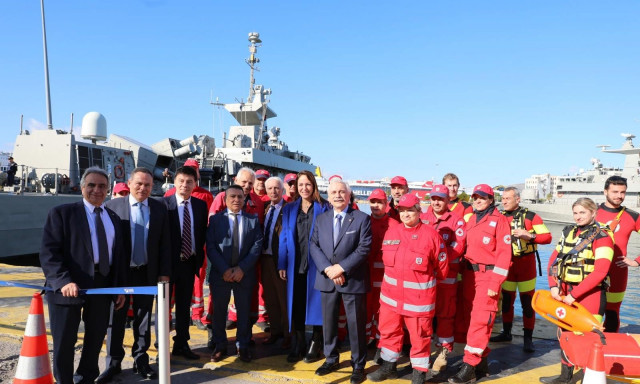 ΕΕΣ: Με ναυαγοσωστικό σκάφος και διασωστικό ρομπότ (EMILY) στον εορτασμό των Θεοφανίων στον Πειραιά