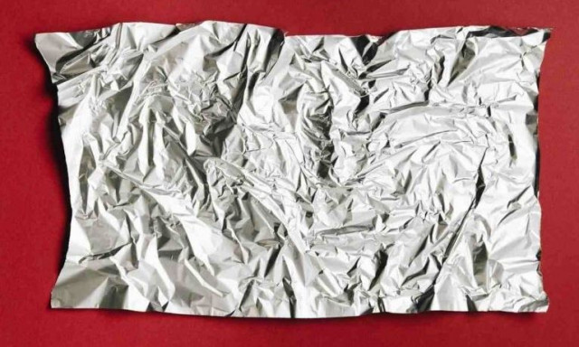 Το κόλπο με το αλουμινόχαρτο πού θα μειώσει τον λογαριασμό του ηλεκτρικού αμέσως