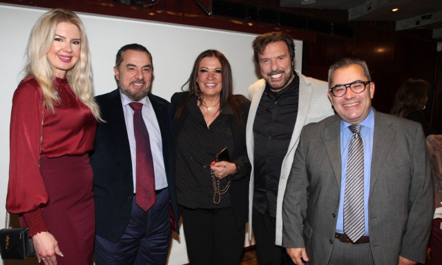Πλήθος κόσμου από τον χώρο της showbiz στην παρουσίαση του βιβλίου της Θεοφανίας Ανδρονίκου Βασιλάκη
