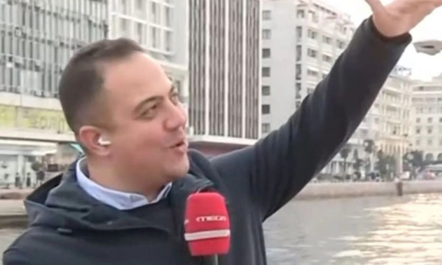 Drone την «έπεσε» σε ρεπόρτερ του Mega την ώρα της ζωντανής σύνδεσης