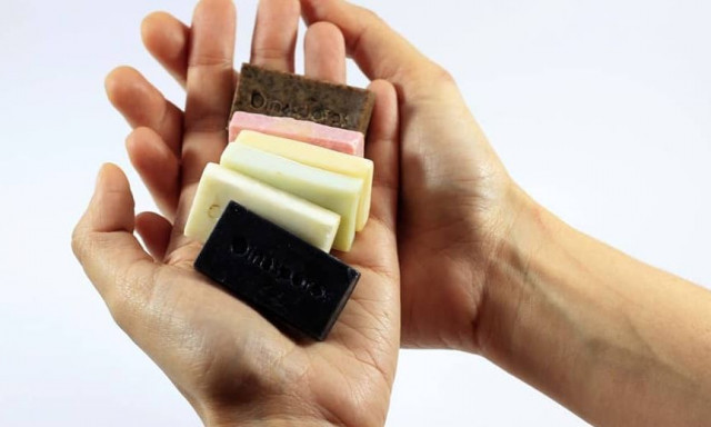 Γιατί να έχετε μία πλάκα σαπούνι στο αυτοκίνητο - Τα tips που θα σας «λύσουν τα χέρια»