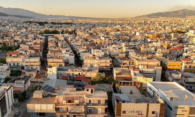 Στεγαστική κρίση στην Αττική: Μηδενική διαθεσιμότητα κατοικιών έως 600€ και εκτόξευση των μισθωμάτων