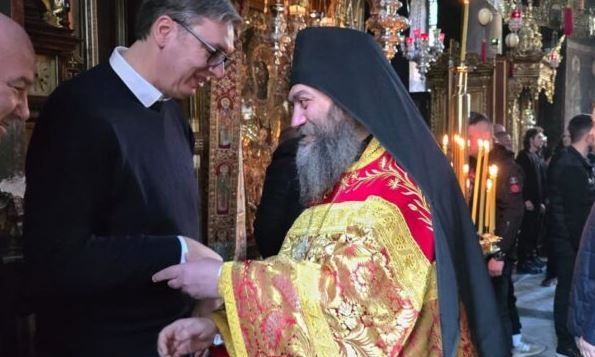 Στο Άγιον Όρος για τα Χριστούγεννα ο Πρόεδρος της Σερβίας, Αλεξάνταρ Βούτσιτς