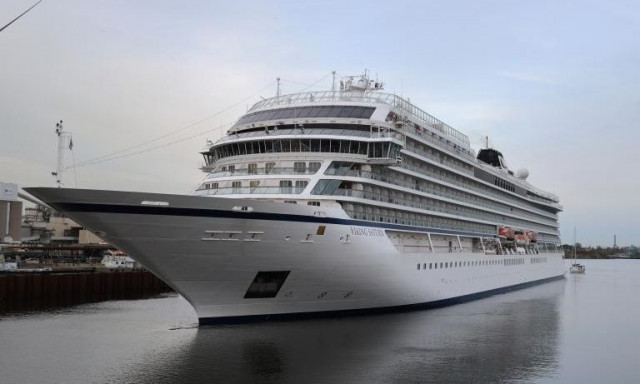 Κατέπλευσε στο λιμάνι του Πειραιά το πρώτο κρουαζιερόπλοιο της χρονιάς