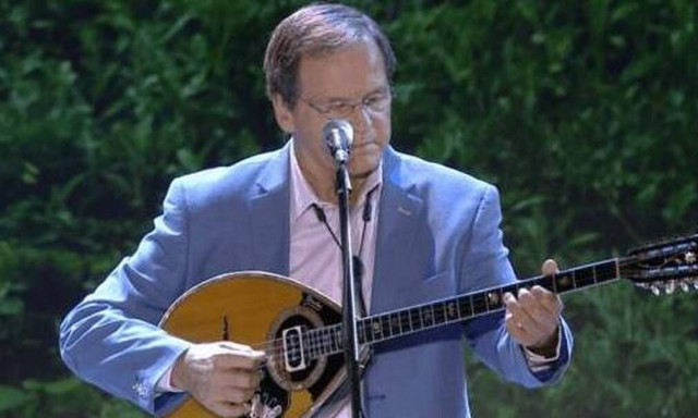 Χρήστος Νικολόπουλος: Αξιοπρεπέστατος ο Μάστορας - Κανείς όμως δεν αντικαθιστά τον Καζαντζίδη