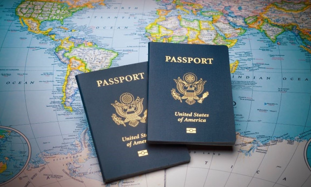 Ανακατατάξεις στα ισχυρότερα διαβατήρια για το 2025 - Σταθερά στο top 10 το ελληνικό