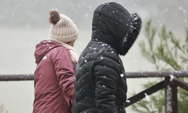 Καιρός: Έρχονται πολικές αέριες μάζες από την Κυριακή – Πολύ χιόνι και κρύο