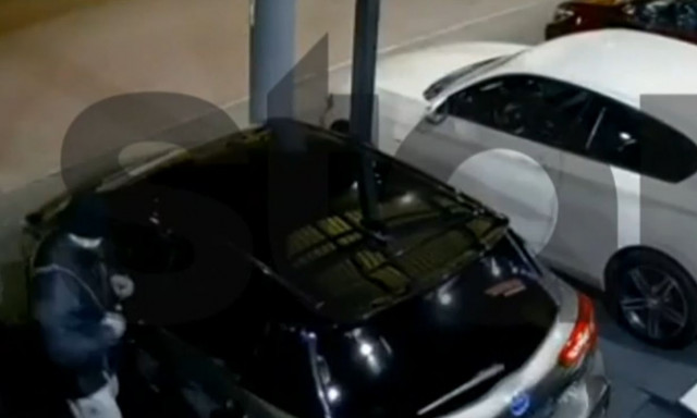 Θρασύτατοι οι κλέφτες αυτοκινήτων, δεν τους σταματά τίποτα - Απίστευτα βίντεο-ντοκουμέντα!