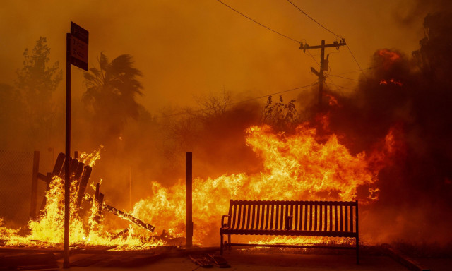 Λος Άντζελες: Πύρινη κόλαση, δάκρυα και πλιάτσικο στην Πόλη των Αγγέλων