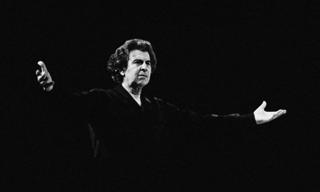 Η Καλαμάτα τιμά τον Μίκη Θεοδωράκη - Ποιοι συμμετέχουν στο αφιέρωμα