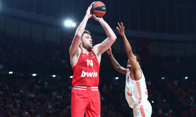 Euroleague: «Περίπατος» Ολυμπιακού με εκπληκτικό Βεζένκοφ!