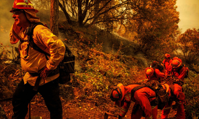 Καλιφόρνια: Πάνω απο 900 τρόφιμοι των φυλακών βοηθούν την πυροσβεστική