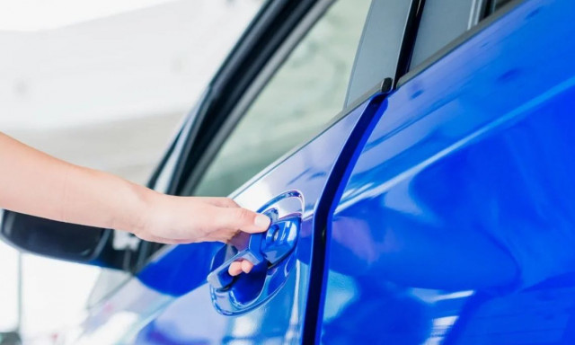 Τι σημαίνει να έχεις ένα μπλε αυτοκίνητο σύμφωνα με την ψυχολογία;