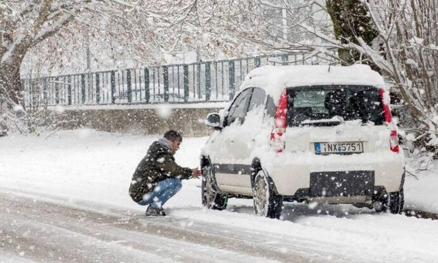 Θεσσαλονίκη: Προβλήματα λόγω κακοκαιρίας σε τμήματα του οδικού δικτύου της Μακεδονίας και Θράκης