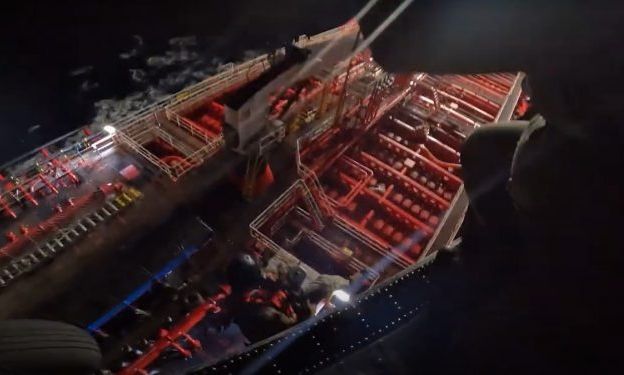 Χανιά: Από το πλοίο με ελικόπτερο στο… νοσοκομείο – Εντυπωσιακά πλάνα