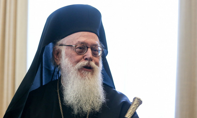 Αρχιεπίσκοπος Αναστάσιος: Πέρασε τα κρίσιμο 48ωρο - Τα νεότερα για την υγεία του