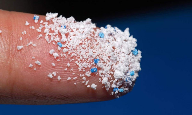 Αναπνέουμε καρκίνο; Η σοκαριστική αλήθεια για τα μικροπλαστικά