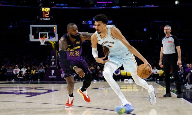 NBA: Οι Σπερς «διέλυσαν» τους Λέικερς με τρομερό Γουεμπανιάμα – Όλα τα αποτελέσματα