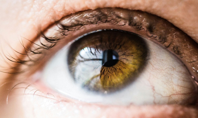 Ο κίνδυνος εγκεφαλικού αποτυπώνεται στα μάτια - Τι δείχνει νέα μελέτη