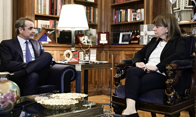 Ο Μητσοτάκης θα συναντηθεί τη Δευτέρα με τη Σακελλαροπούλου - Ορκωμοσία νέου υφυπουργού Εξωτερικών