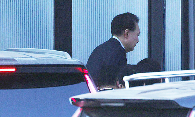 Νότια Κορέα: Οι αρχές συνέλαβαν τον έκπτωτο πρόεδρο Γιουν