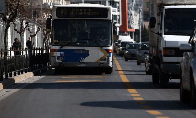 Νέος Κώδικας Οδικής Κυκλοφορίας:Προτάσεις για τα ταξί στις λεωφορειολωρίδες και αυστηροποίηση ποινών