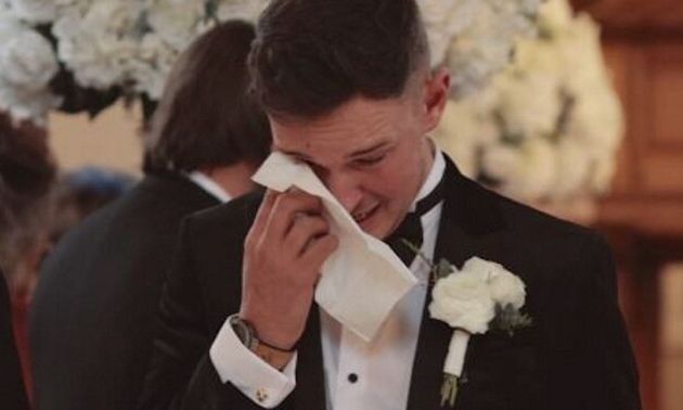 Γαμπρός ξέσπασε σε κλάματα όταν άκουσε το συγκινητικό μήνυμα της κόρης του