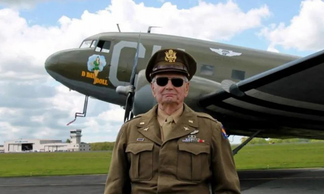 Πέθανε βετεράνος της D-Day σε ηλικία 102 ετών