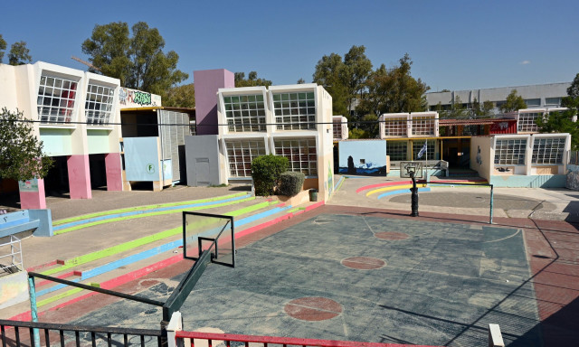 Σχολεία: Σε ποιες περιοχές θα είναι κλειστά την Παρασκευή (17/1)