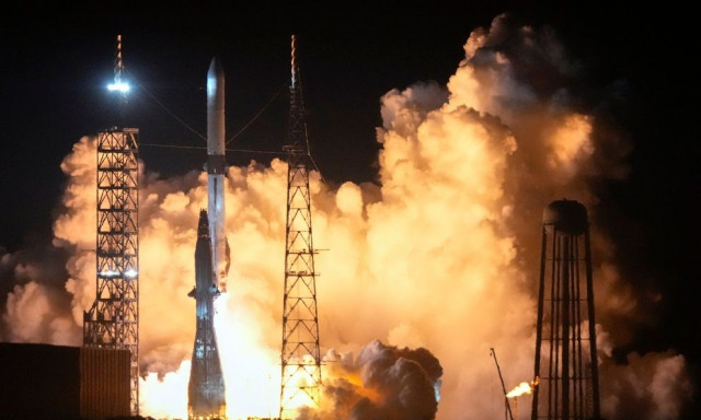 Εκτοξεύτηκε ο πύραυλος της Blue Origin του Τζεφ Μπέζος: Συγχαρητήρια από Έλον Μασκ