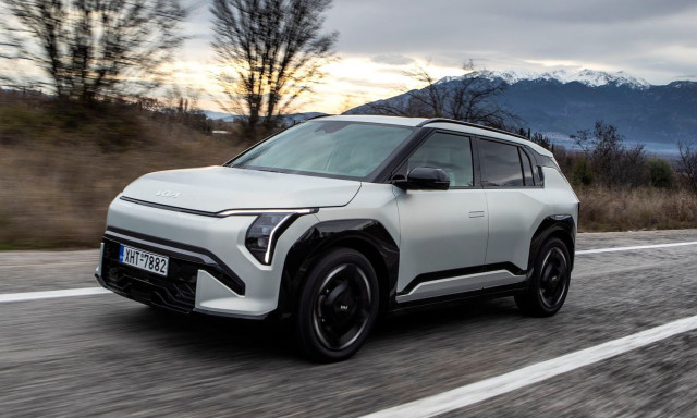 Οδηγούμε το νέο Kia EV3 στην Ελλάδα