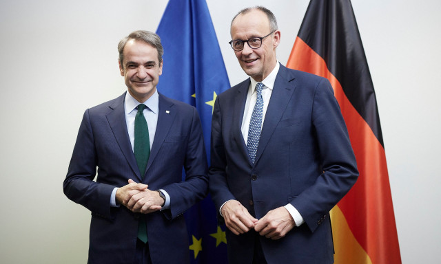 Συνάντηση Μητσοτάκη – Μερτς στο Βερολίνο: Συζήτησαν για τη χρηματοδότηση της ευρωπαϊκής άμυνας