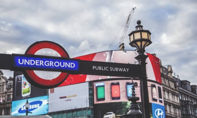 Αγγλία: «Παρέλυσε» το Μετρό του Λονδίνου - Ξεκίνησε εβδομάδα απεργιών των εργαζομένων