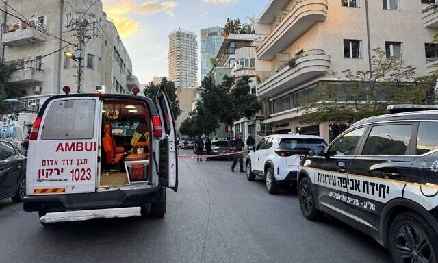 Επίθεση με μαχαίρι στο κέντρο του Τελ Αβίβ – Ένας σοβαρά τραυματίας, νεκρός ο δράστης