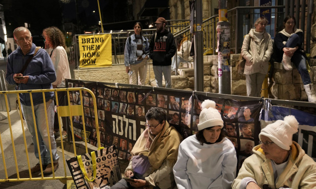 Μέση Ανατολή: Η Χαμάς έστειλε στο Ισραήλ την λίστα με τα ονόματα των ομήρων που θα απευλευθερωθούν