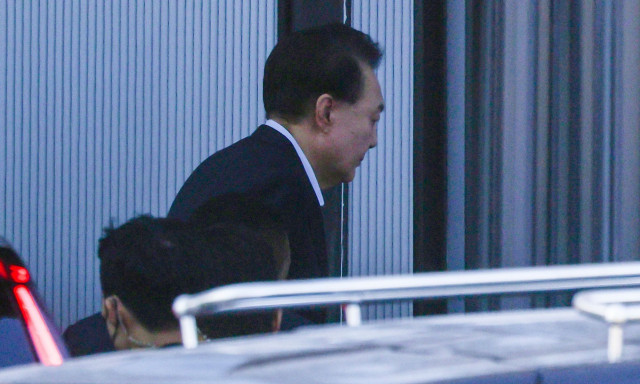 Νότια Κορέα: Συνελήφθη κι επίσημα ο Πρόεδρος Γιουν – Προσωρινή κράτηση για τουλάχιστον 20 μέρες